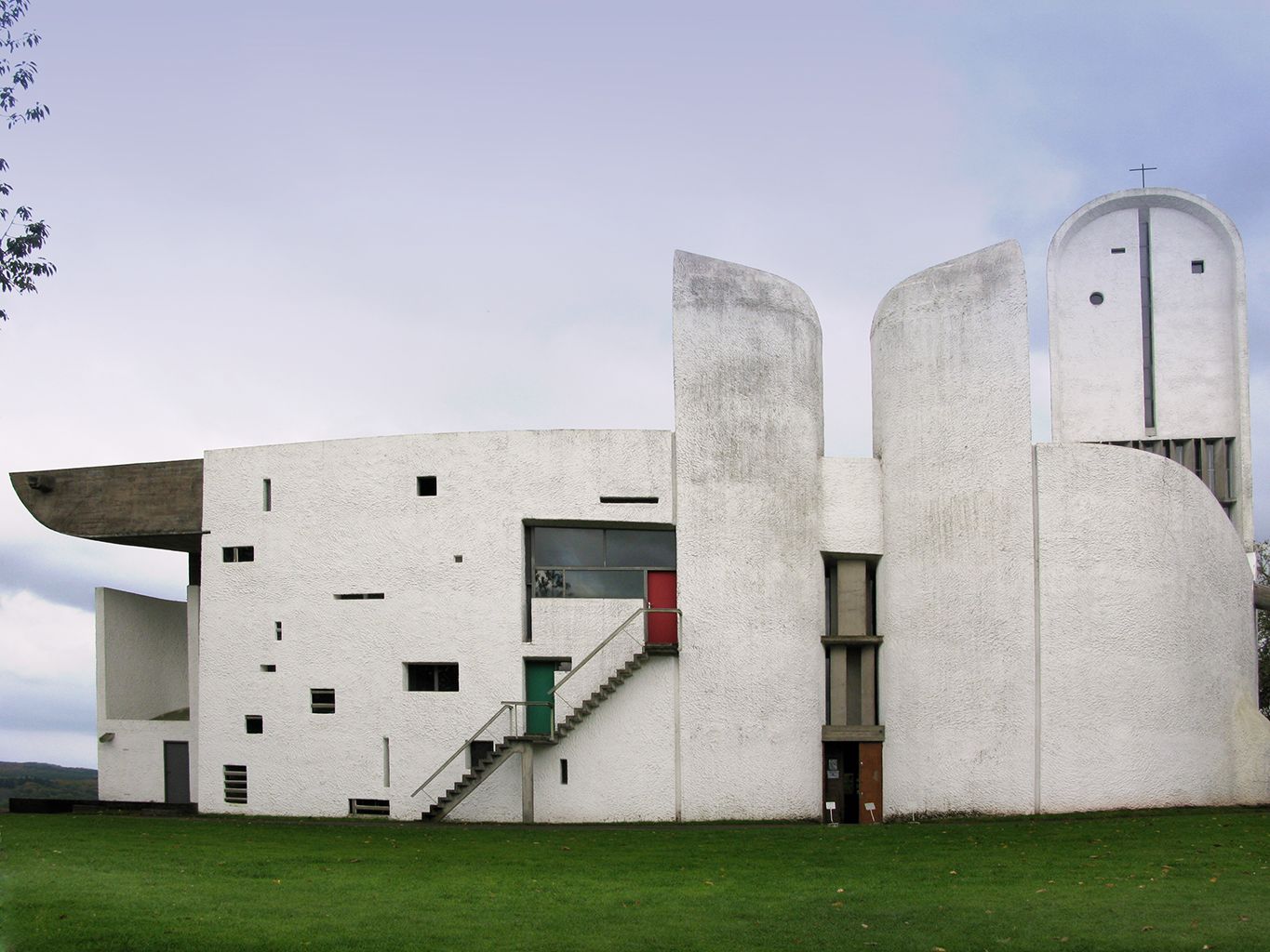 Chapel of Notre Dame du Haut by Le Corbusier Post Image 1