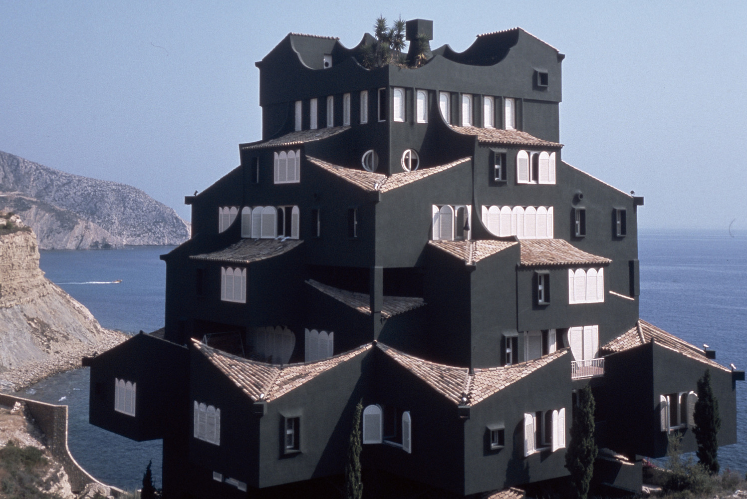 Ricardo Bofill Residence Post Image 6