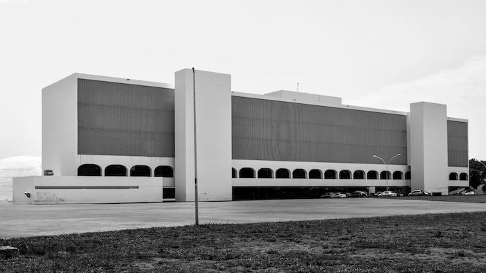 Oscar Niemeyer Post Image 1