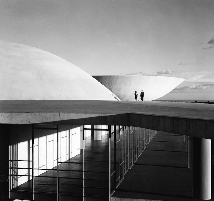 Oscar Niemeyer Post Image 5
