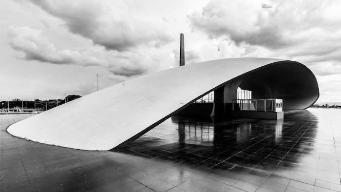 Oscar Niemeyer Post Image 6